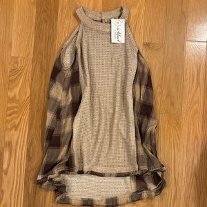 POL Waffle Knit Top in Taupe